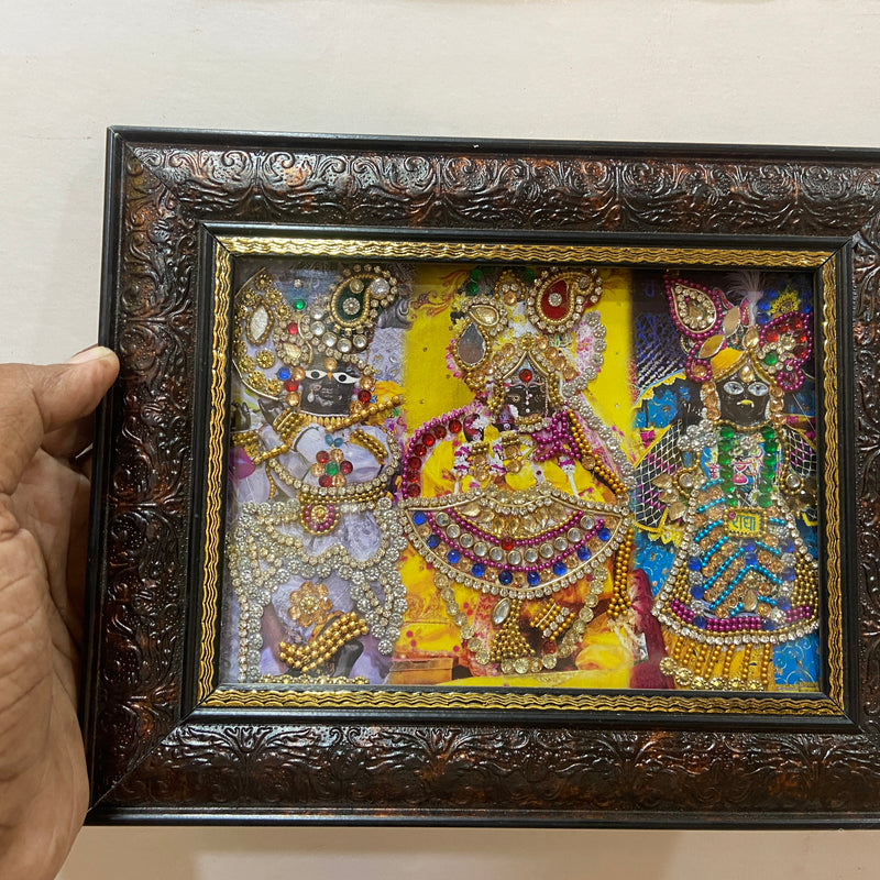 Hand crafted singer Radharamanji,radhaVallabhJi ,bankebihariji Chitrapat Seva