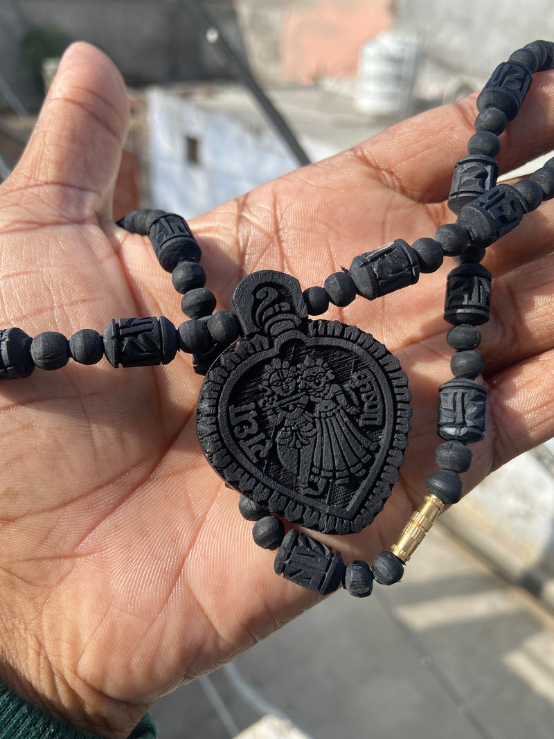 Radhakrishnan Tulsi 🌿 Black  Locket & Radha naam handmade tulsi Black beats (18 inch )
