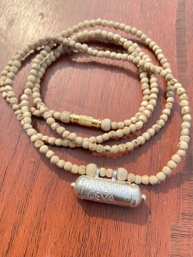 2 Round Silver Kavch Fill Brajraj &Barik Kanthi Mala (32 Inch) Original Tulsi mala   pyarovrindavanstore￼