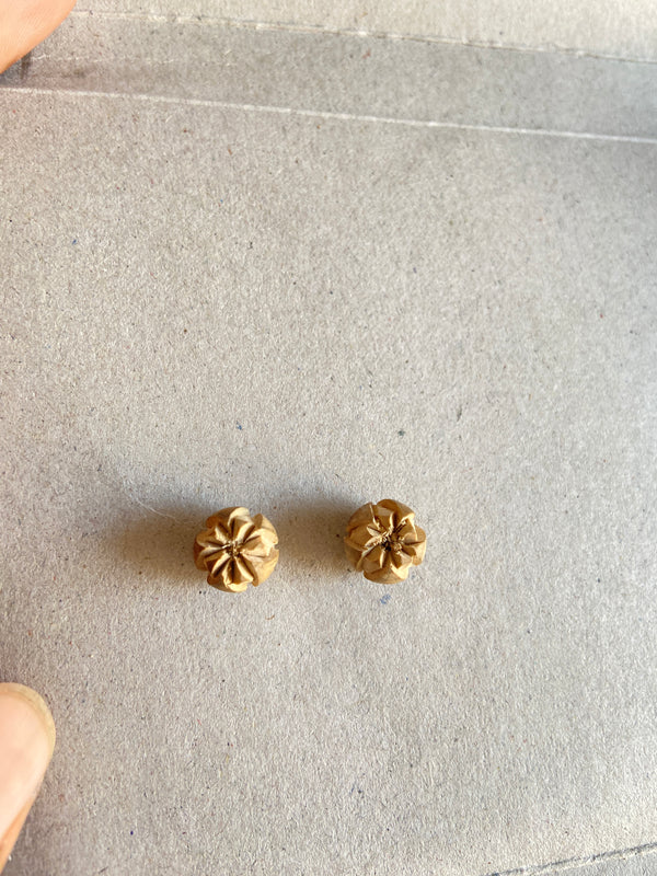 Handmade Tulsi earrings, Kamal shape ￼